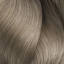 Dia Light 9.11 - Signature Service: French Balayage | L'Oréal Partner Shop