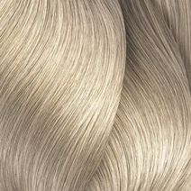 Dia Light 10.01 - Signature Service: French Balayage | L'Oréal Partner Shop