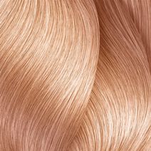 Dia Light 10.24 - Signature Service: French Balayage | L'Oréal Partner Shop